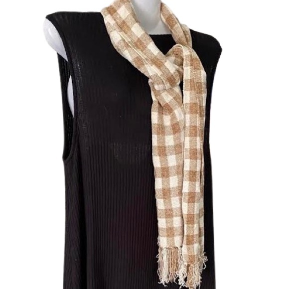 Plaid Scarf - Picture 9 of 9